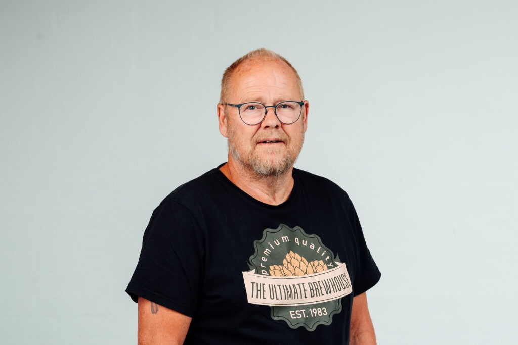 Per Bennetsen, pedelmedhjælper